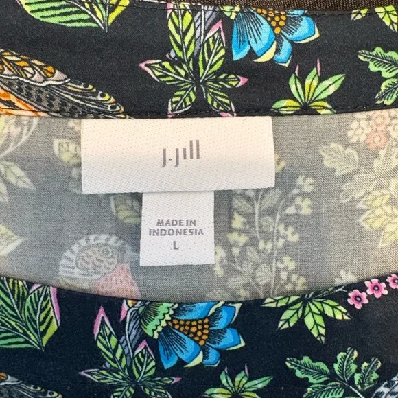J. Jill Navy Bird Floral Print Top Turquoise Accent Boho Flowy Blouse (Size L) - Picture 2 of 7